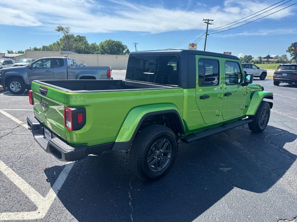 new 2025 Jeep Gladiator car, priced at $49,630
