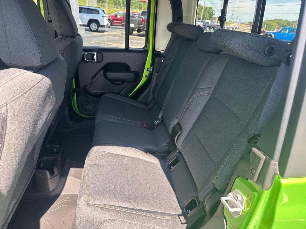 new 2025 Jeep Gladiator car, priced at $49,630