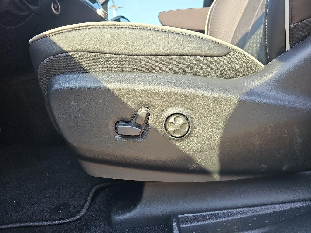 new 2026 Chrysler Pacifica car, priced at $53,108