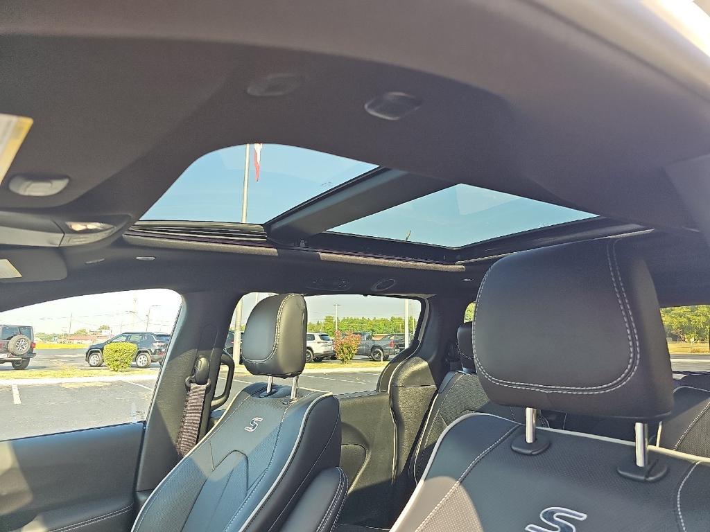 new 2026 Chrysler Pacifica car, priced at $53,108