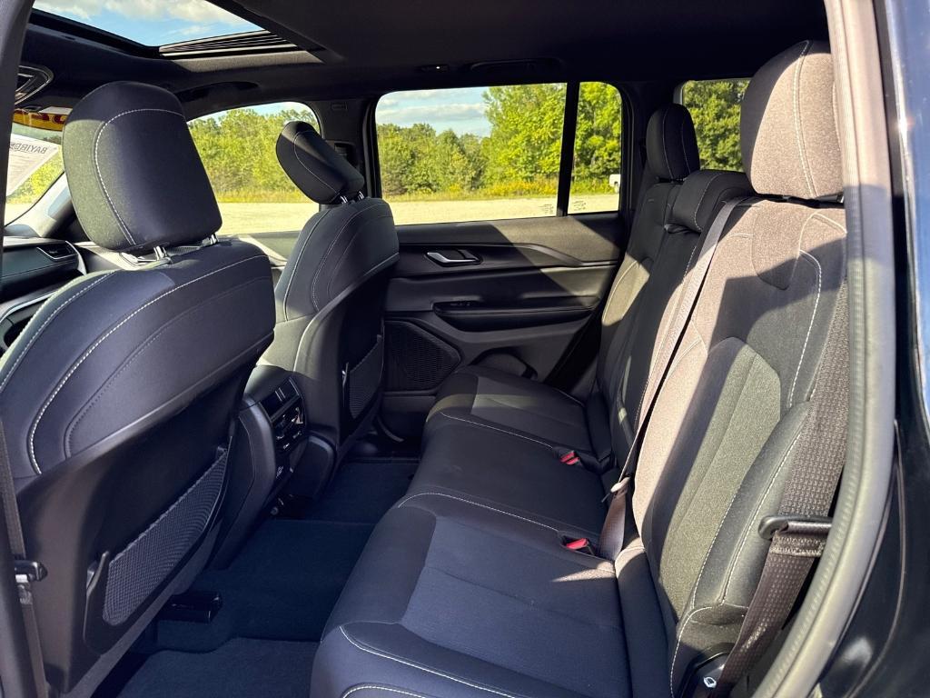 used 2024 Jeep Grand Cherokee car, priced at $37,270