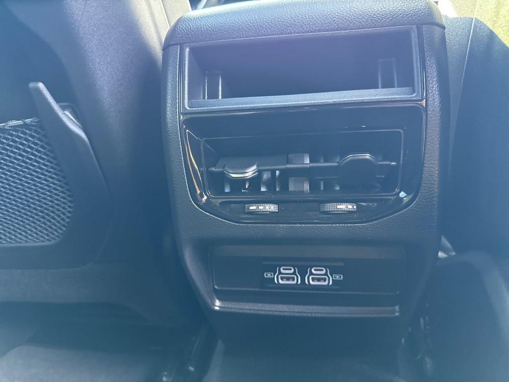 used 2024 Jeep Grand Cherokee car, priced at $37,270