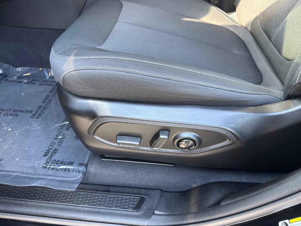 used 2024 Jeep Grand Cherokee car, priced at $37,270