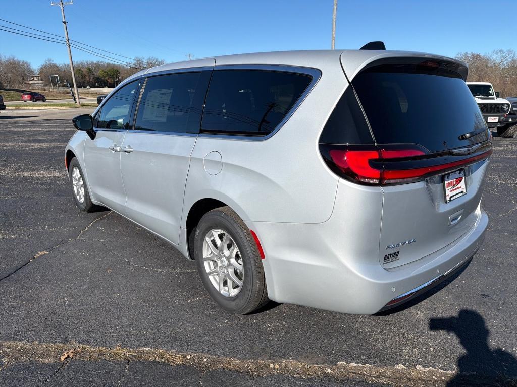 new 2026 Chrysler Pacifica car, priced at $46,278