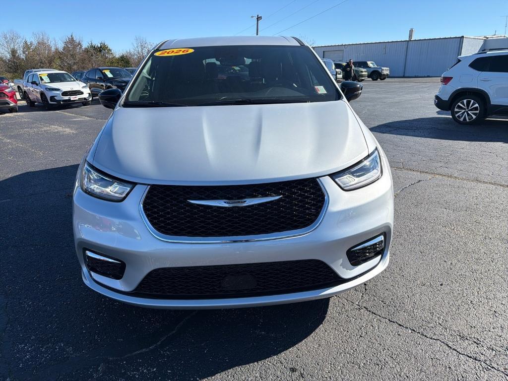 new 2026 Chrysler Pacifica car, priced at $46,278