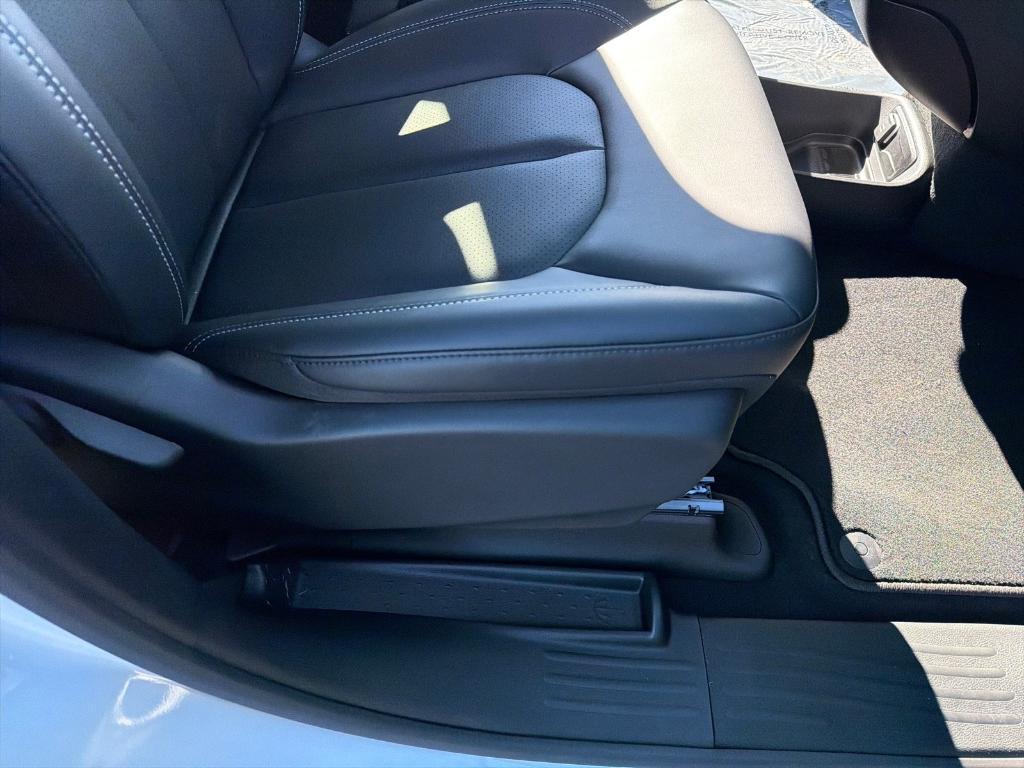 new 2026 Chrysler Pacifica car, priced at $46,278