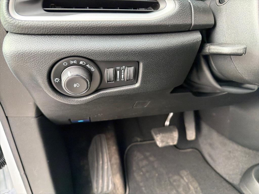 new 2026 Chrysler Pacifica car, priced at $45,783