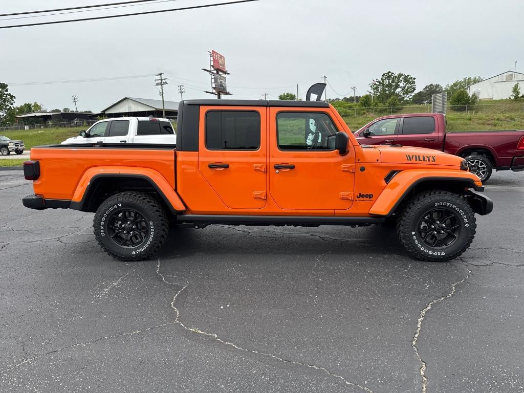 new 2025 Jeep Gladiator car, priced at $53,090