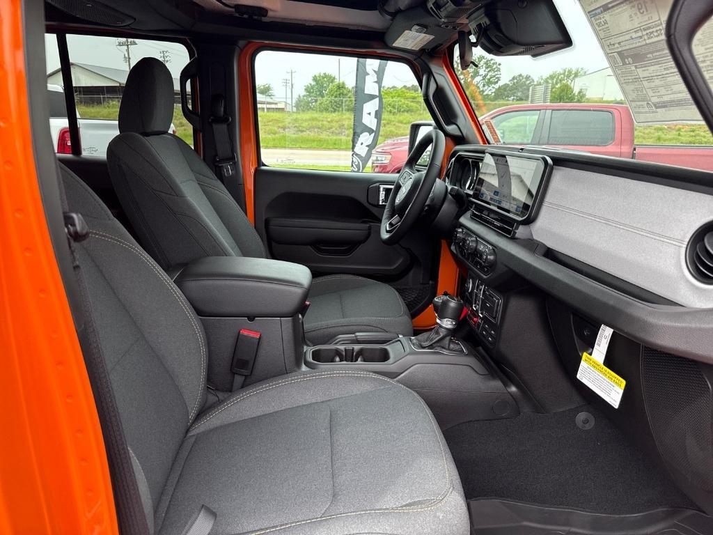 new 2025 Jeep Gladiator car, priced at $53,090