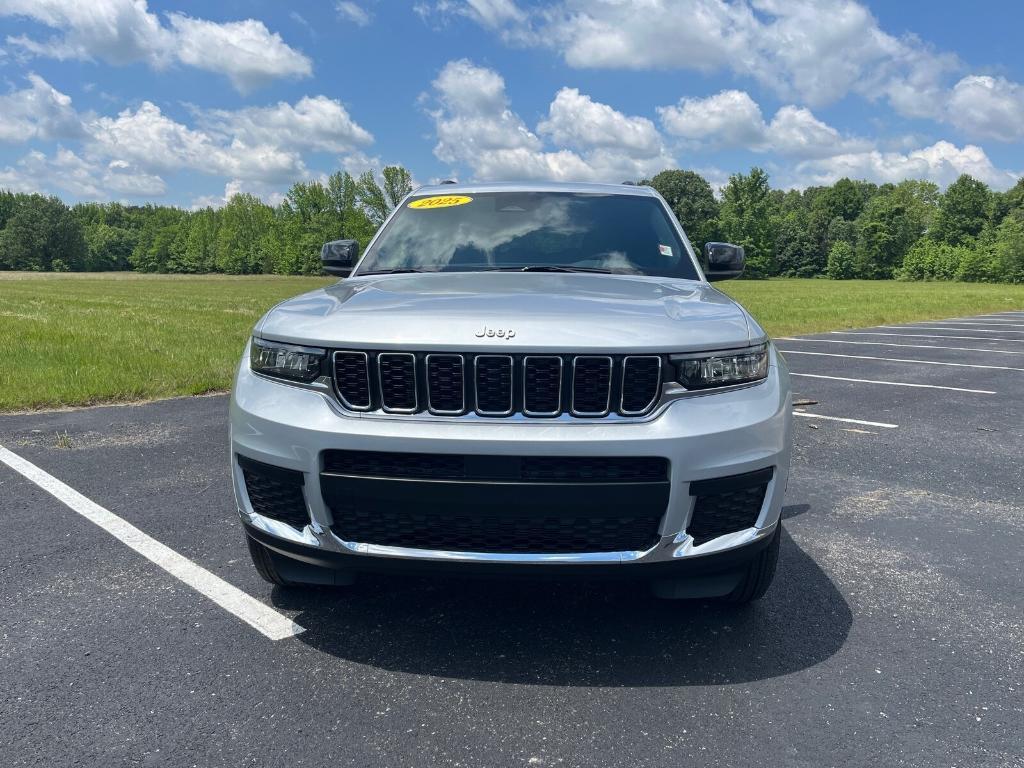 new 2025 Jeep Grand Cherokee L car, priced at $45,920
