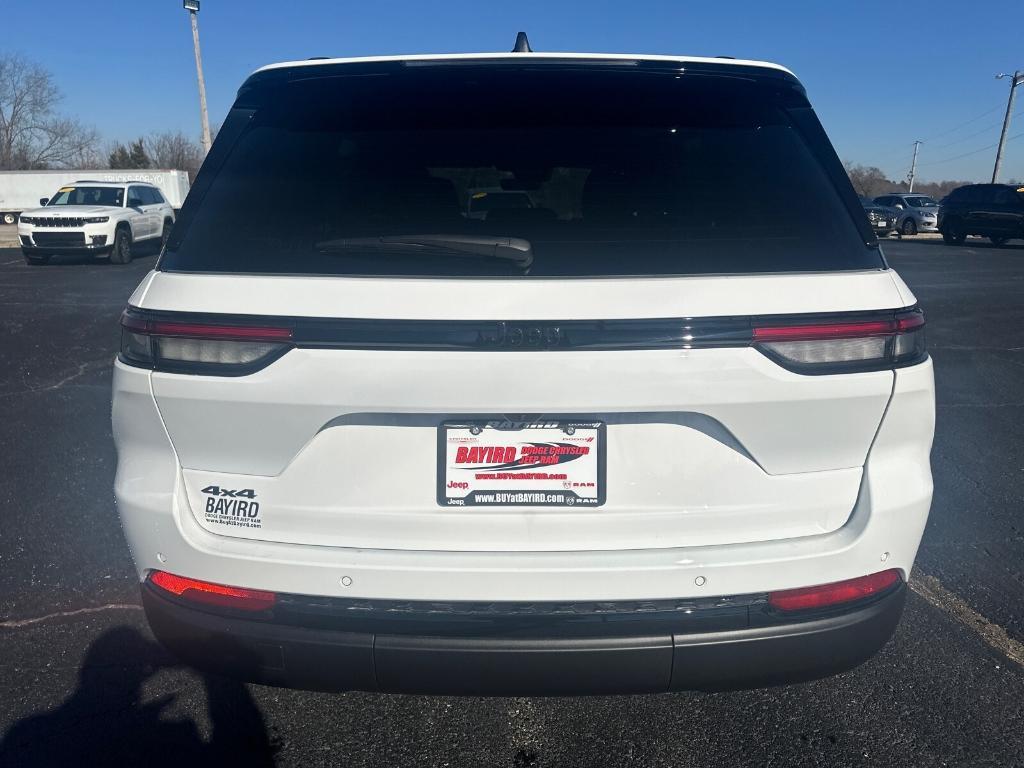 new 2025 Jeep Grand Cherokee car, priced at $46,580