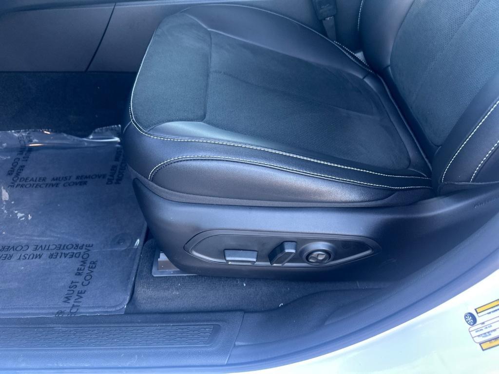 new 2025 Jeep Grand Cherokee car, priced at $46,644
