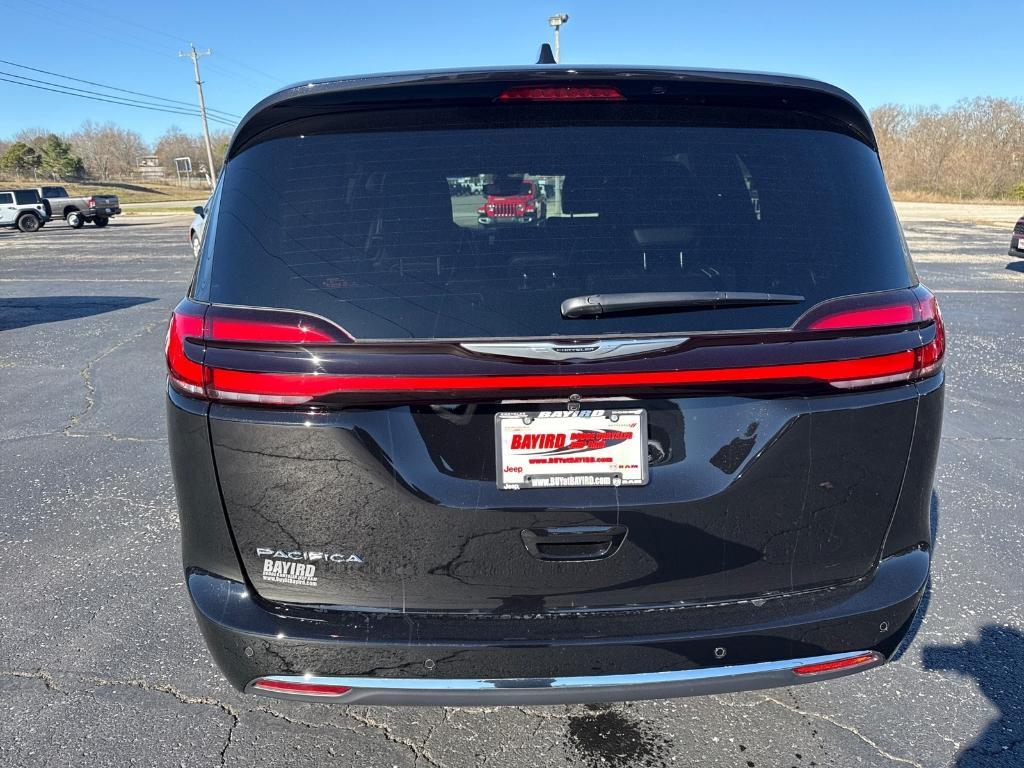 new 2026 Chrysler Pacifica car, priced at $45,783