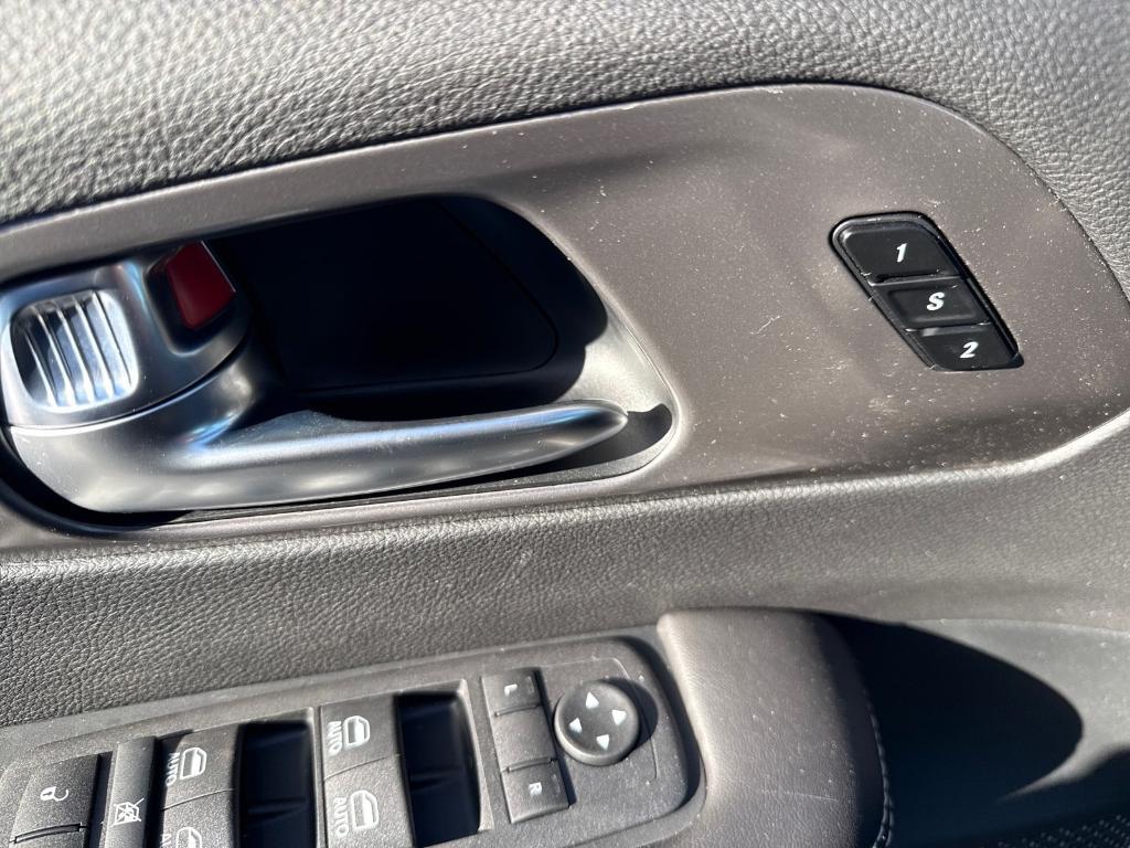 new 2026 Chrysler Pacifica car, priced at $45,783