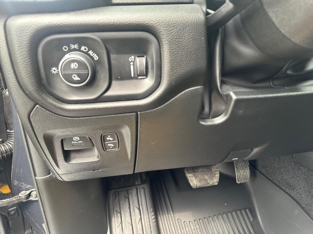 new 2025 Ram 1500 car, priced at $58,620