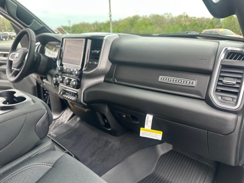 new 2025 Ram 1500 car, priced at $58,620