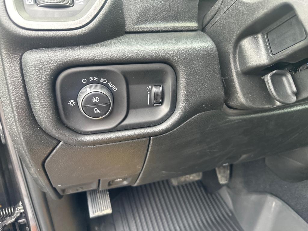 new 2025 Ram 2500 car, priced at $57,580