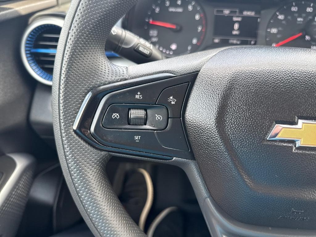 used 2025 Chevrolet Trax car, priced at $25,874