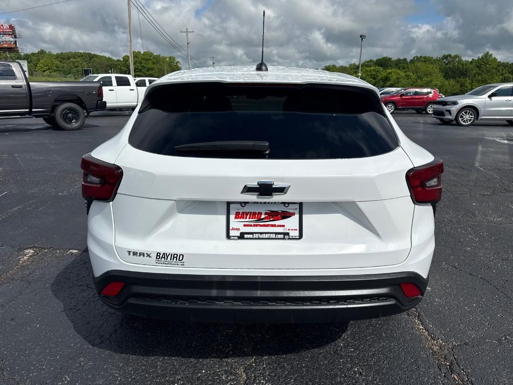used 2025 Chevrolet Trax car, priced at $25,874