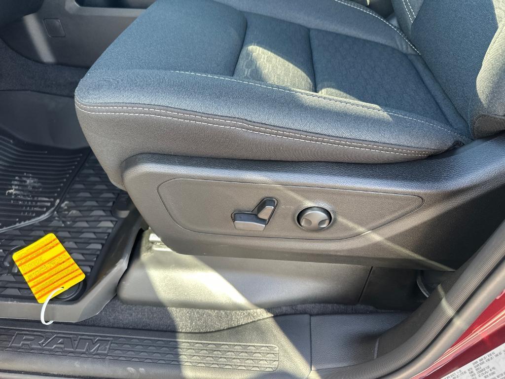 new 2025 Ram 1500 car, priced at $59,975