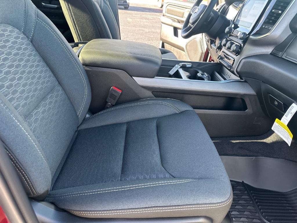 new 2025 Ram 1500 car, priced at $59,975