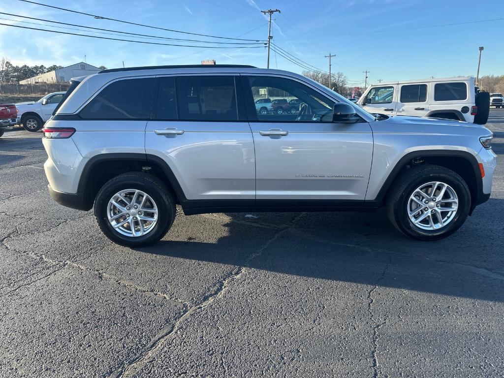 new 2025 Jeep Grand Cherokee car, priced at $41,675