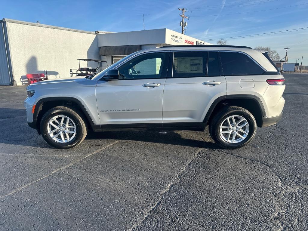 new 2025 Jeep Grand Cherokee car, priced at $41,675