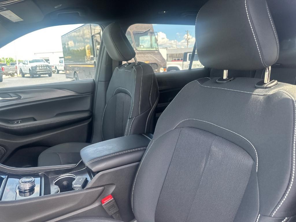 new 2025 Jeep Grand Cherokee L car, priced at $44,375
