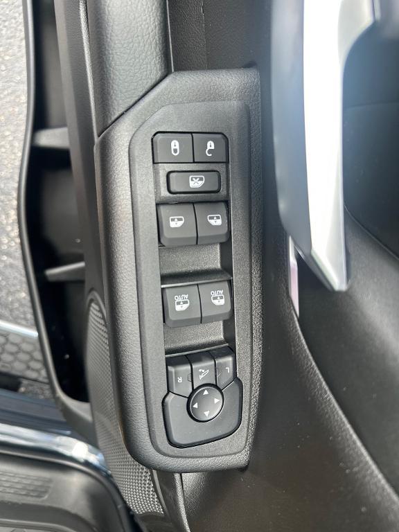 new 2025 Ram 1500 car, priced at $62,820