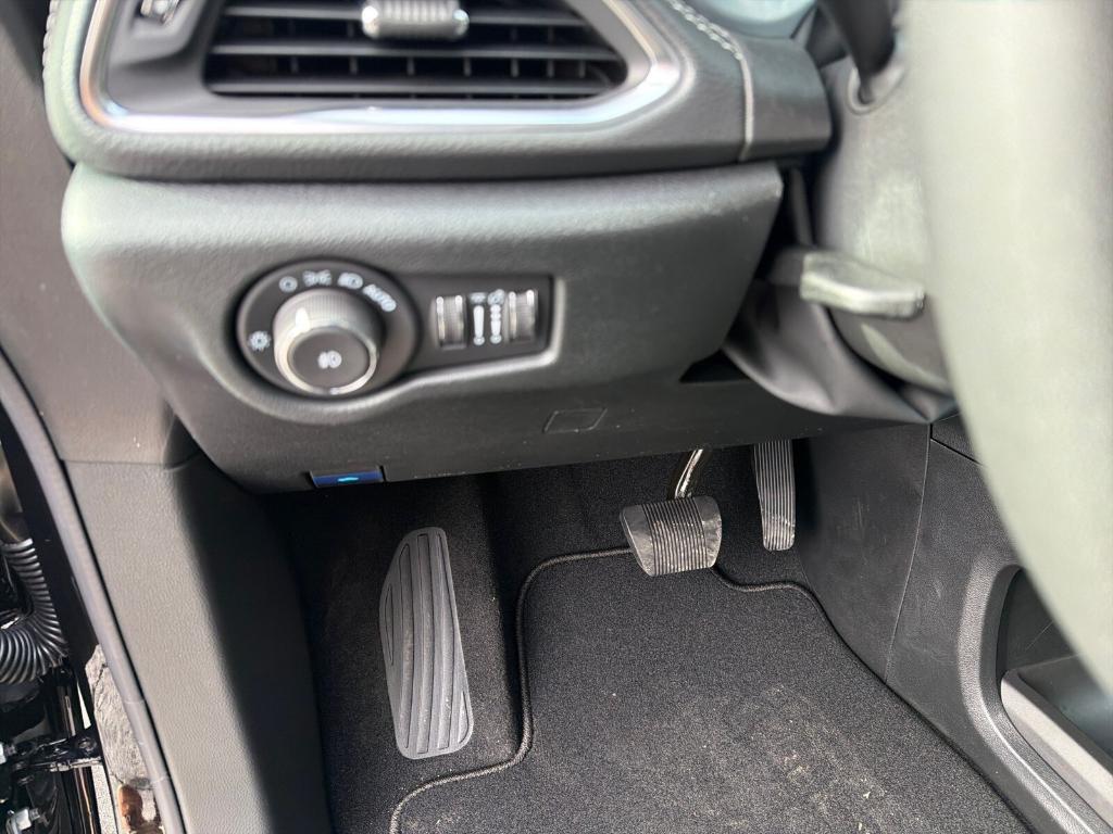 new 2026 Chrysler Pacifica car, priced at $50,398