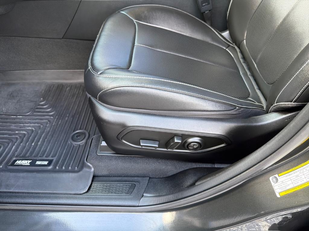 used 2023 Jeep Grand Cherokee car, priced at $36,543