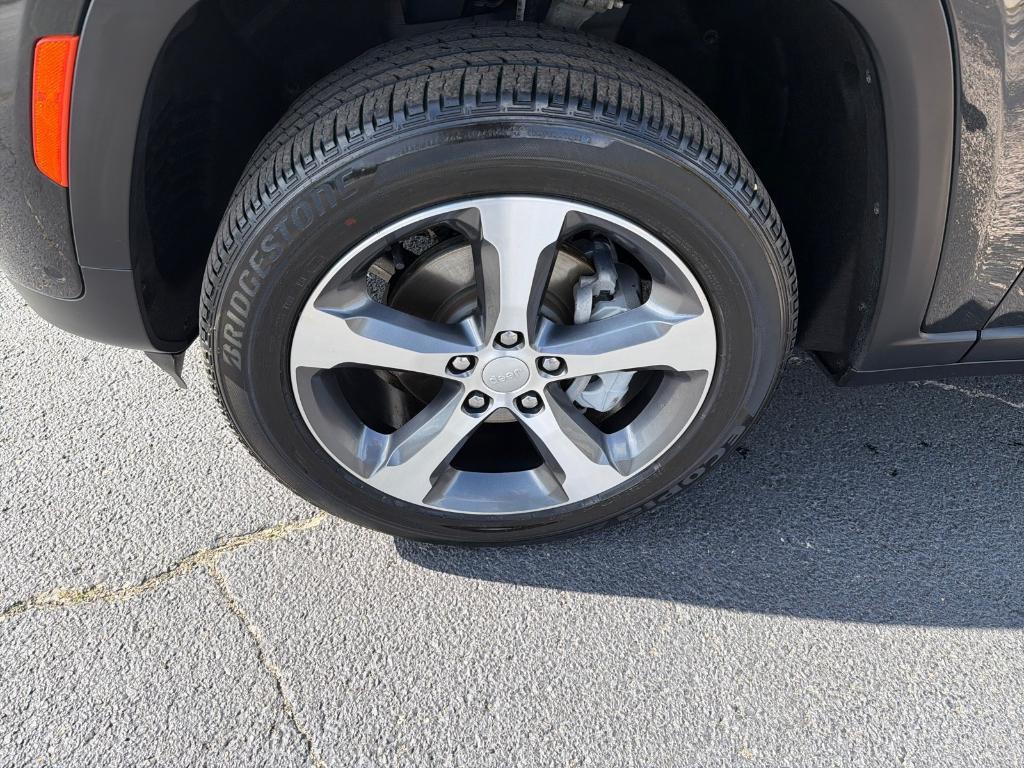 used 2023 Jeep Grand Cherokee car, priced at $36,543