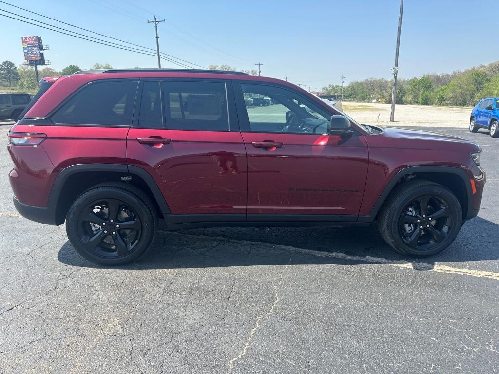 new 2025 Jeep Grand Cherokee car, priced at $45,782