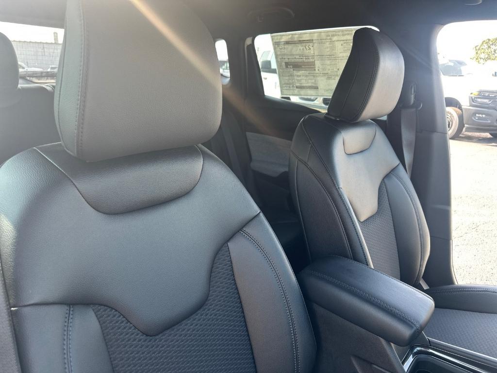 new 2025 Jeep Compass car, priced at $29,904