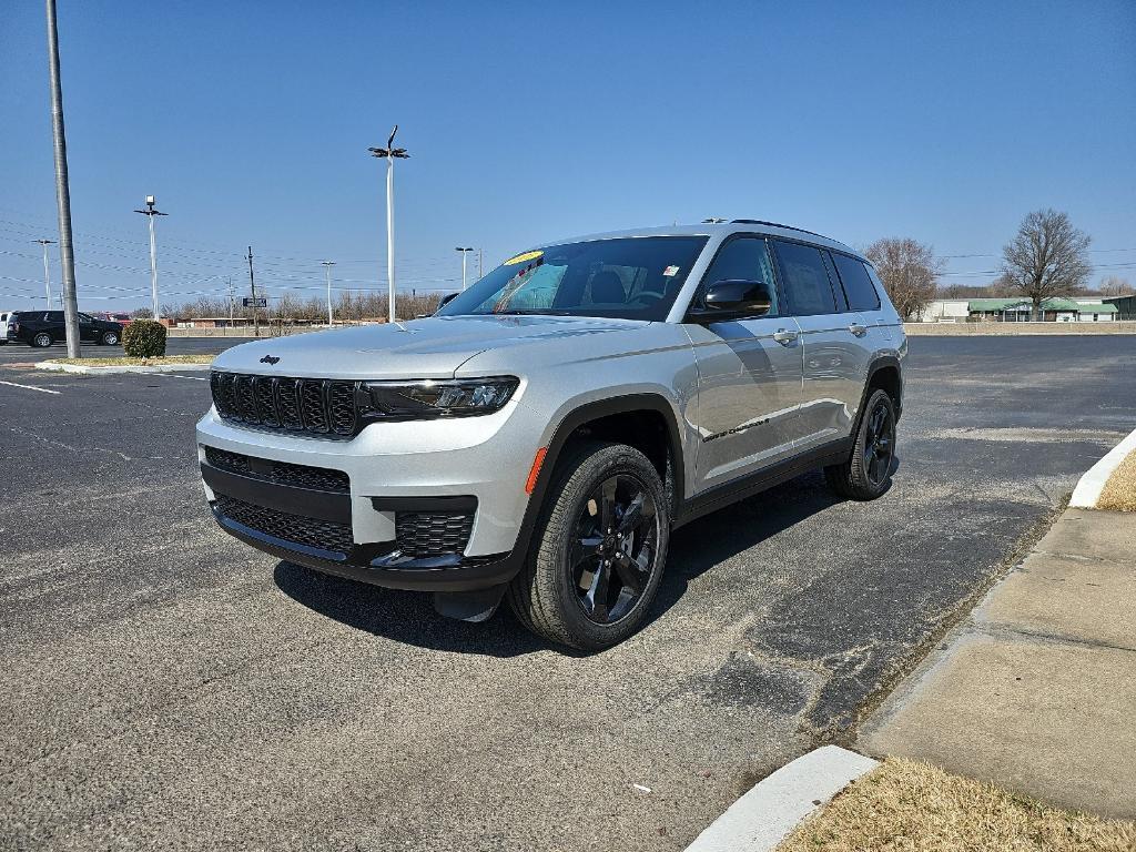 new 2025 Jeep Grand Cherokee L car, priced at $49,675
