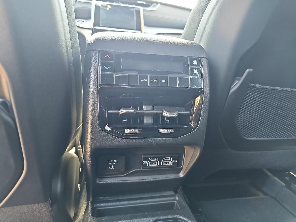 new 2025 Jeep Grand Cherokee L car, priced at $49,675