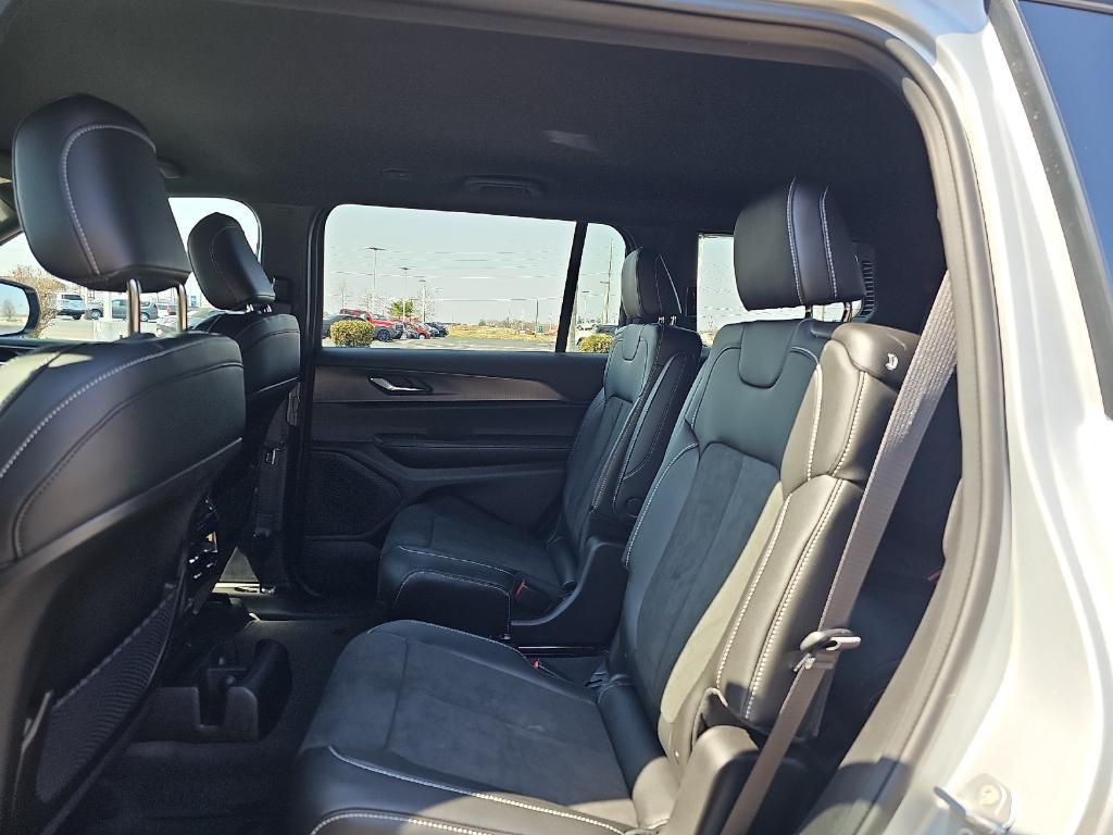 new 2025 Jeep Grand Cherokee L car, priced at $49,675