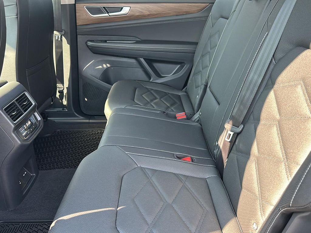 new 2026 Volkswagen Atlas car, priced at $45,496