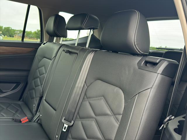 new 2025 Volkswagen Atlas car, priced at $42,574