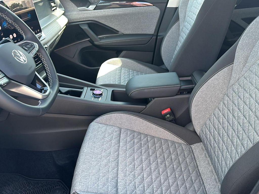 new 2025 Volkswagen Tiguan car, priced at $31,316