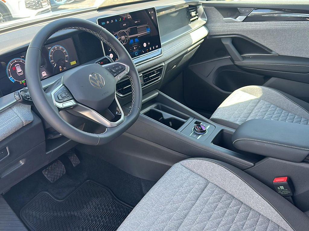 new 2025 Volkswagen Tiguan car, priced at $31,316