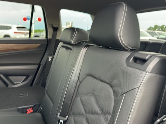 new 2025 Volkswagen Atlas car, priced at $37,323