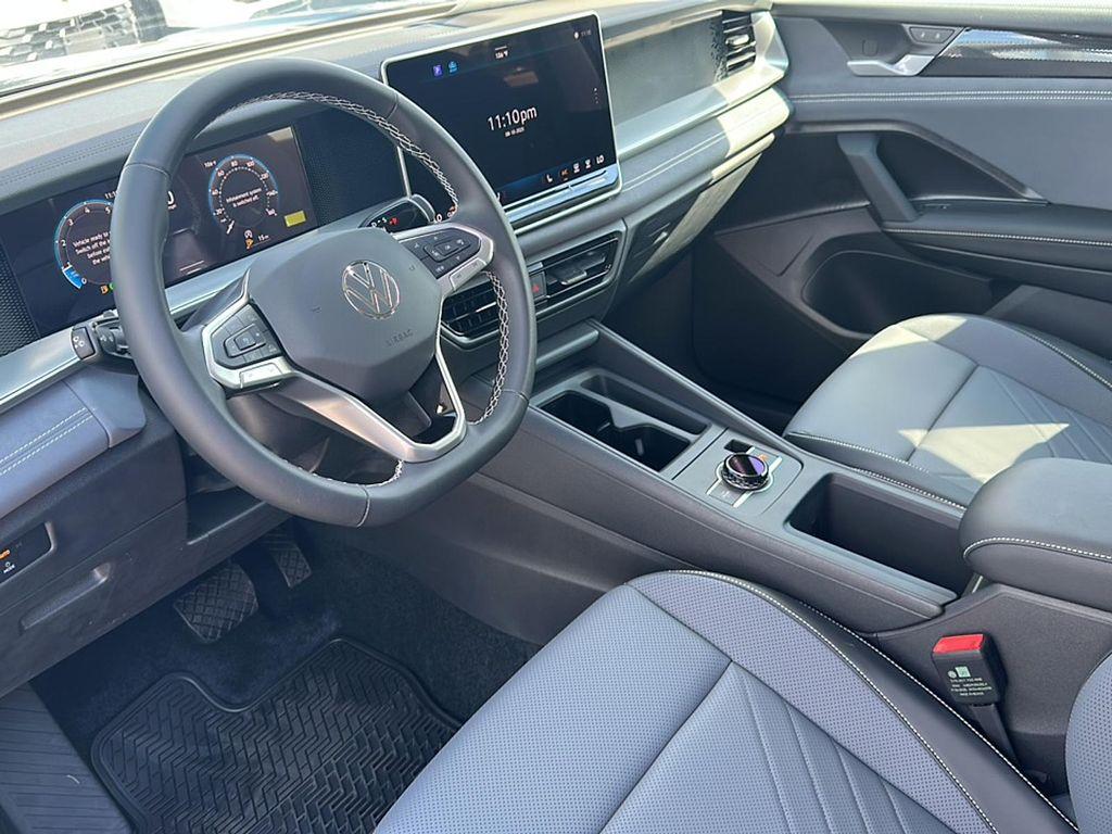 new 2025 Volkswagen Tiguan car, priced at $31,107