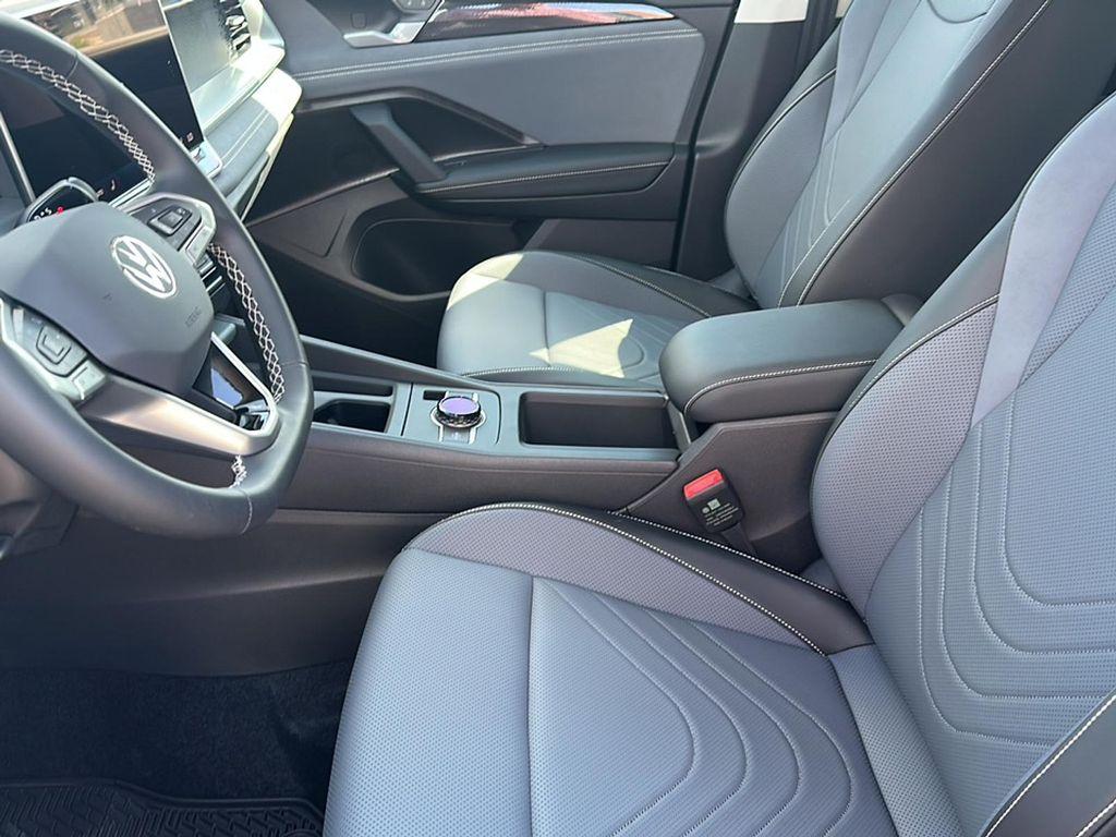 new 2025 Volkswagen Tiguan car, priced at $31,107