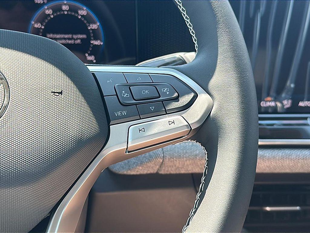 new 2025 Volkswagen Tiguan car, priced at $30,012
