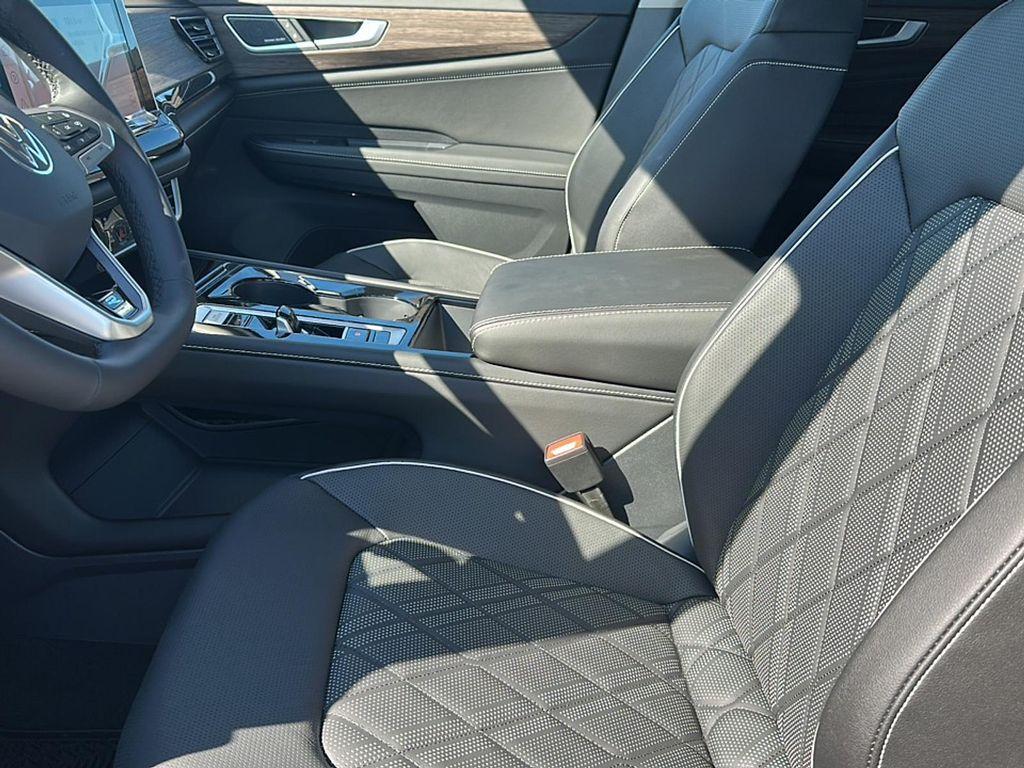 new 2026 Volkswagen Atlas car, priced at $53,939