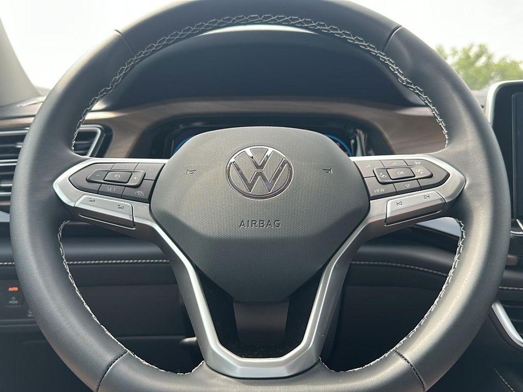 new 2025 Volkswagen Atlas car, priced at $44,711