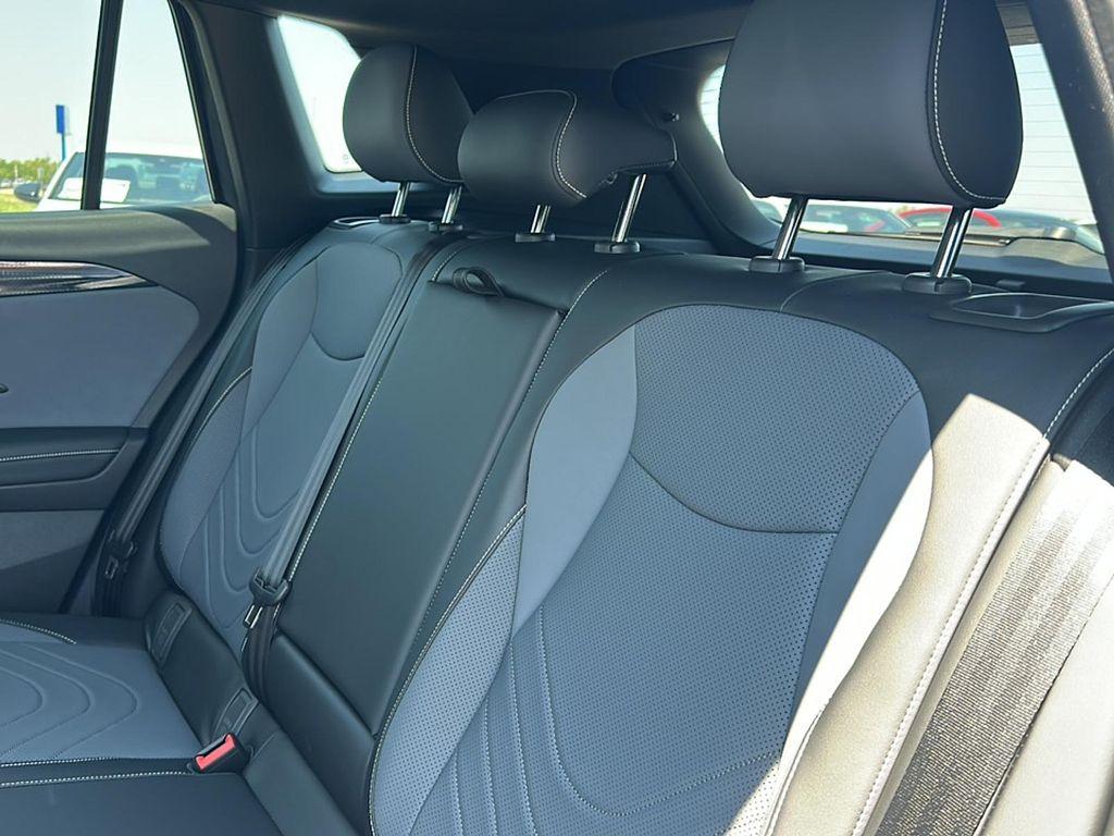 new 2025 Volkswagen Tiguan car, priced at $35,931