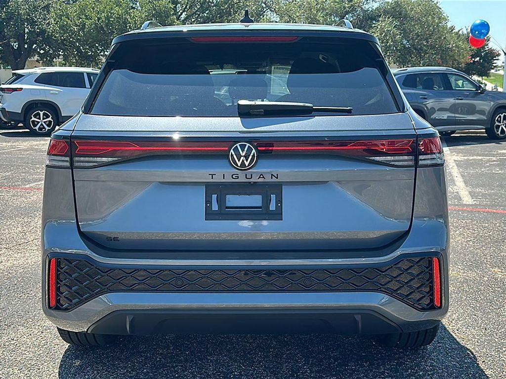 new 2025 Volkswagen Tiguan car, priced at $35,931