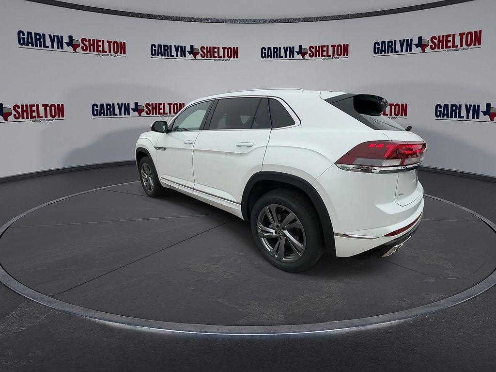 new 2024 Volkswagen Atlas Cross Sport car, priced at $52,226
